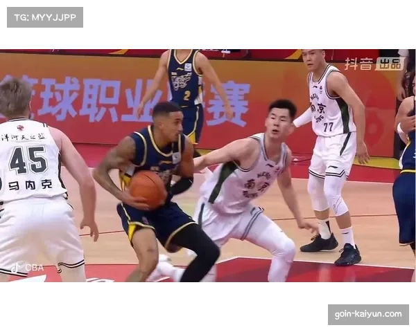 广东107比102加时险胜南京 萨姆纳关键得分掩盖徐杰伤退影响 广东107比102加时险胜南京 萨姆纳关键得分掩盖徐杰伤退影响