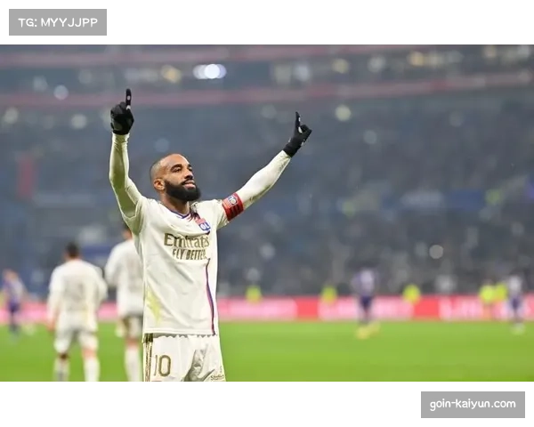 丰塞卡间距控制理念显成效,里昂防守结构稳定性法甲前列 丰塞卡间距控制理念显成效,里昂防守结构稳定性法甲前列